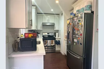 9831 Sepulveda #26, Los Angeles, CA 91343 - Photo 2
