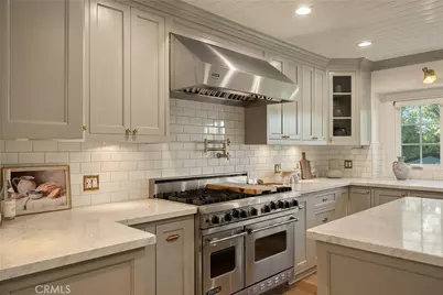 13308 Valley Vista Boulevard, Sherman Oaks, CA 91423 - Photo 8