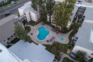 21800 Schoenborn St, Canoga Park, CA 91304 - Photo 8