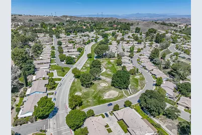 19545 Brendle, Newhall, CA 91321 - Photo 34