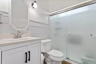 10550 Tamarack Ave, Los Angeles, CA 91331 - Photo 12