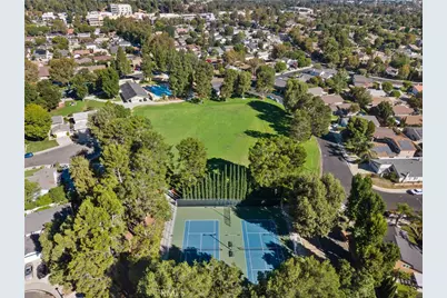 25415 Via Impreso, Valencia, CA 91355 - Photo 24