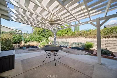 25415 Via Impreso, Valencia, CA 91355 - Photo 22