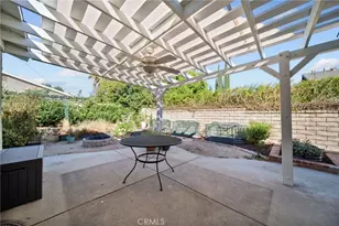 25415 Via Impreso, Valencia, CA 91355 - Photo 22