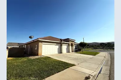 3540 Tamarisk, Palmdale, CA 93551 - Photo 2