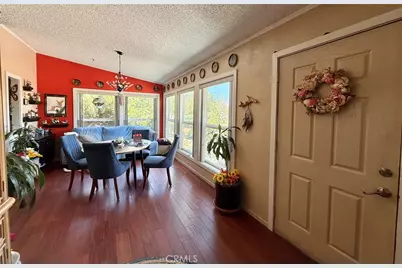 18839 W Avenue B8, Lancaster, CA 93536 - Photo 2