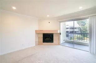 5510 Owensmouth Ave, Woodland Hills, CA 91367 - Photo 4