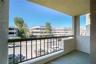 5510 Owensmouth Ave, Woodland Hills, CA 91367 - Photo 14