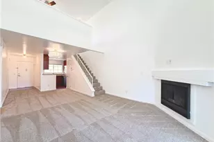 21500 Burbank, Woodland Hills, CA 91367 - Photo 22