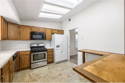 39341 Rockcliff Court, Palmdale, CA 93551 - Photo 10