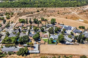 10525 Woldrich St, Sylmar, CA 91342 - Photo 44