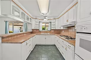 10525 Woldrich St, Sylmar, CA 91342 - Photo 12