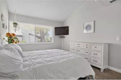 6491 Twin Circle Lane #5, Simi Valley, CA 93063 - Photo 12