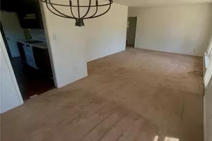 16636 Gilmore St, Van Nuys, CA 91406 - Photo 6