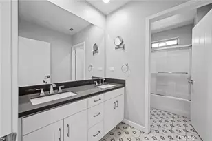 15607 W Lilli Way, Van Nuys, CA 91406 - Photo 18