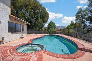 17418 Tuscan Dr, Granada Hills, CA 91344 - Photo 36