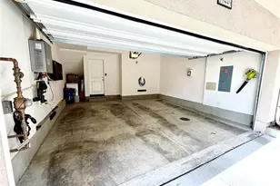18449 W Mural, Northridge, CA 91325 - Photo 32