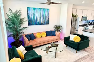 18449 W Mural, Northridge, CA 91325 - Photo 2