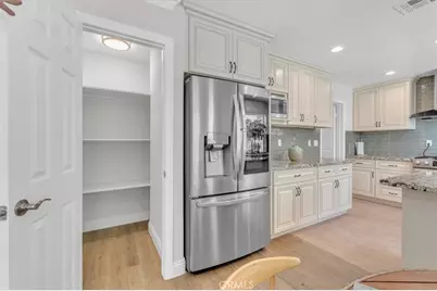 537 Savona, Oak Park, CA 91377 - Photo 24