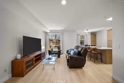7132 Farralone #205, Canoga Park, CA 91303 - Photo 6