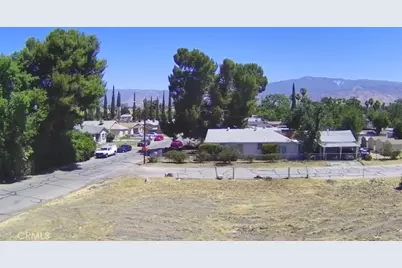 25237 Bessant St, San Bernardino, CA 92404 - Photo 8