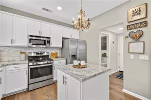 21727 Candela Dr, Saugus, CA 91350 - Photo 16