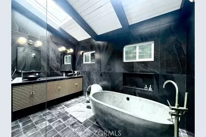 5439 Gentry, Valley Village, CA 91607 - Photo 12