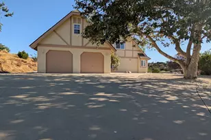 8021 Macron St, Oak Hills, CA 92344 - Photo 4