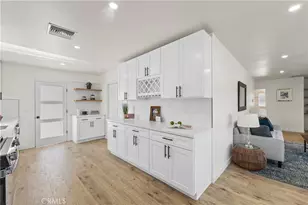 9753 Mercedes Ave, Arleta, CA 91331 - Photo 14