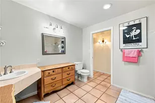 9920 Shoup Ave, Chatsworth, CA 91311 - Photo 22