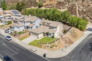 28603 Applewood Ln, Castaic, CA 91384 - Photo 40