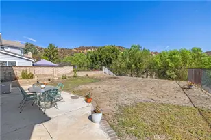 28603 Applewood Ln, Castaic, CA 91384 - Photo 38