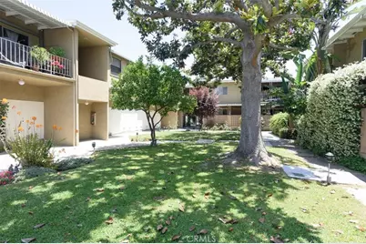 1901 Peyton Avenue #W, Burbank, CA 91504 - Photo 22