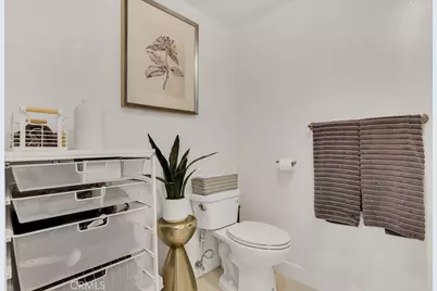 17914 Magnolia Boulevard #121, Encino, CA 91316 - Photo 20