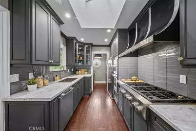 3862 Sherwood Pl, Los Angeles, CA 91423 - Photo 8