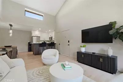 25039 Peachland Avenue #204, Newhall, CA 91321 - Photo 2