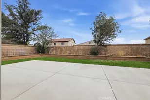 43646 Rialto, Lancaster, CA 93535 - Photo 32