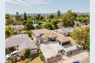 7725 Loma Verde Avenue, Canoga Park, CA 91304 - Photo 48