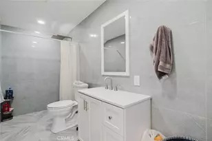7725 Loma Verde Ave, Canoga Park, CA 91304 - Photo 42