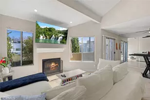 18408 Hatteras St, Tarzana, CA 91356 - Photo 18