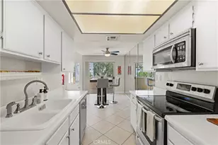 18408 Hatteras St, Tarzana, CA 91356 - Photo 6