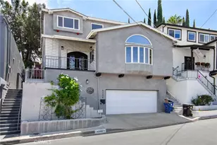 5348 Calatrana Dr, Woodland Hills, CA 91364 - Photo 1