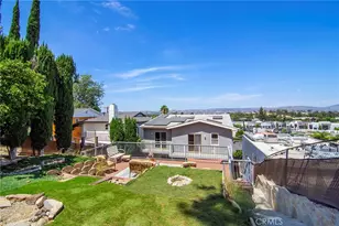 5348 Calatrana Dr, Woodland Hills, CA 91364 - Photo 34