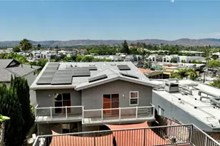 5348 Calatrana Dr, Woodland Hills, CA 91364 - Photo 36