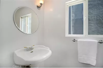 5348 Calatrana Drive, Woodland Hills, CA 91364 - Photo 16