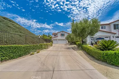 29164 Harmony Way, Saugus, CA 91390 - Photo 2