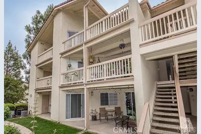 5805 Oak Bend Lane #407, Oak Park, CA 91377 - Photo 2