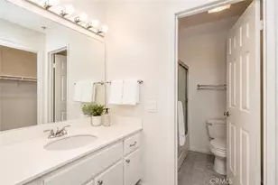 5805 Oak Bend Ln, Oak Park, CA 91377 - Photo 16