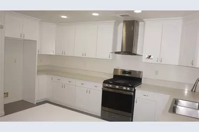 3051 Via De Flores, Lancaster, CA 93535 - Photo 4