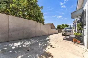 1237 E 76th, Los Angeles, CA 90001 - Photo 10